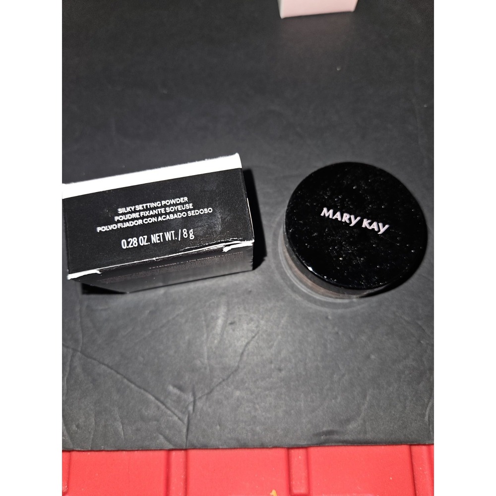 Mary Kay Silky Setting Powder Deep Bronze New